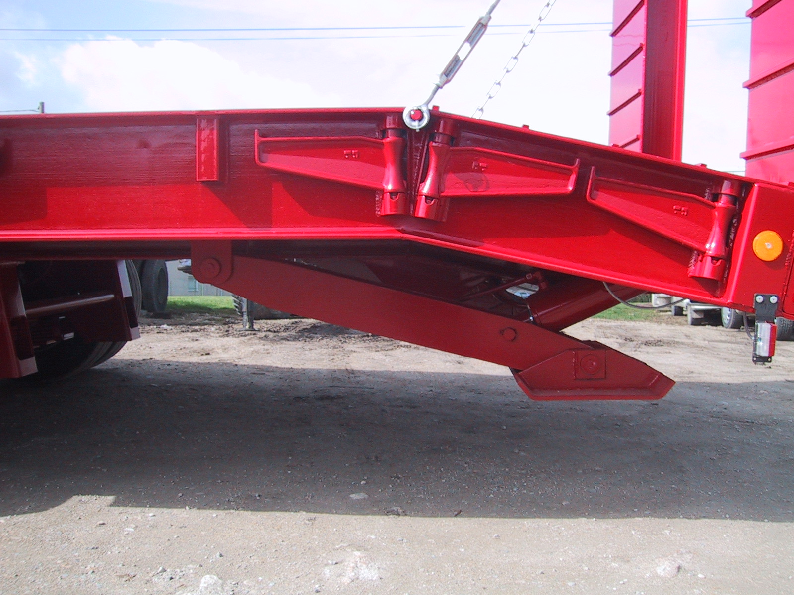 royer-pe24-porte-engins-plateau-bois-8-m-hydraulique image 3