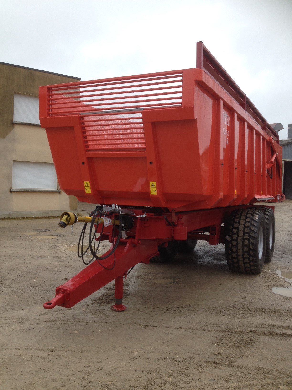royer-benne-monocoque-sp180c-benne-agricole-led image 3
